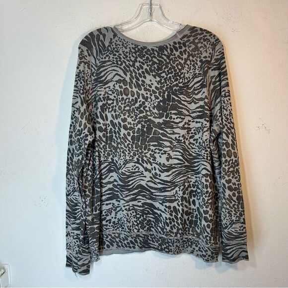TEMPO PARIS WOMANS SWEATER M/L grey metallic silver zebra print Italy 9511n - Picture 6 of 12